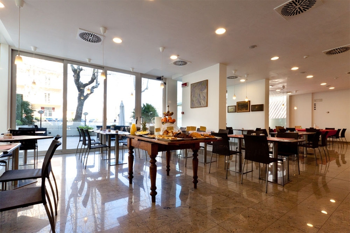 Imagen del bar/restaurante del Hotel Cristallo, Rimini. Foto 6
