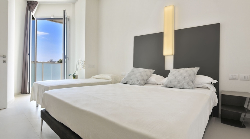 Imagen de la habitación del Hotel Cristallo, Senigallia. Foto 18