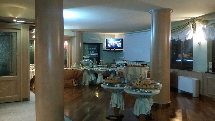 Imagen del bar/restaurante del Hotel Cristallo, Sestriere. Foto 5