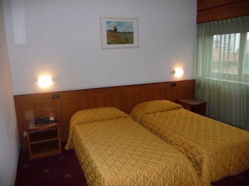 Imagen de la habitación del Hotel Cristallo, Udine. Foto 4