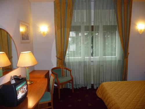 Imagen de la habitación del Hotel Cristallo, Udine. Foto 5