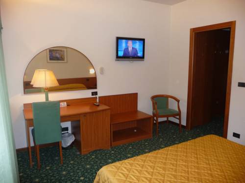 Imagen de la habitación del Hotel Cristallo, Udine. Foto 16