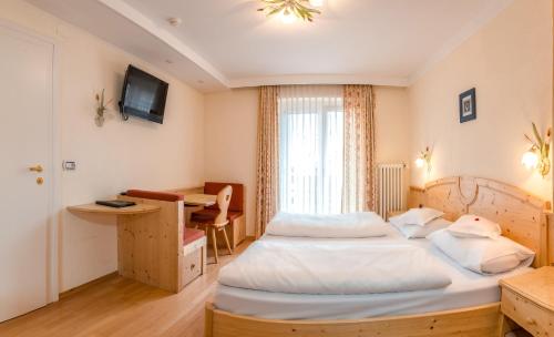 Imagen de la habitación del Hotel Cristallo, Val Gardena. Foto 8
