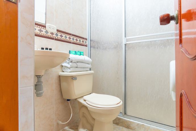 Imagen de la habitación del Hotel Cristian. Foto 8