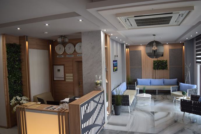 Imagen de los interiores del Hotel Cristiani. Foto 11