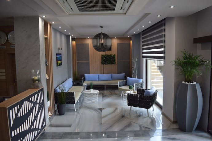 Imagen de los interiores del Hotel Cristiani. Foto 12