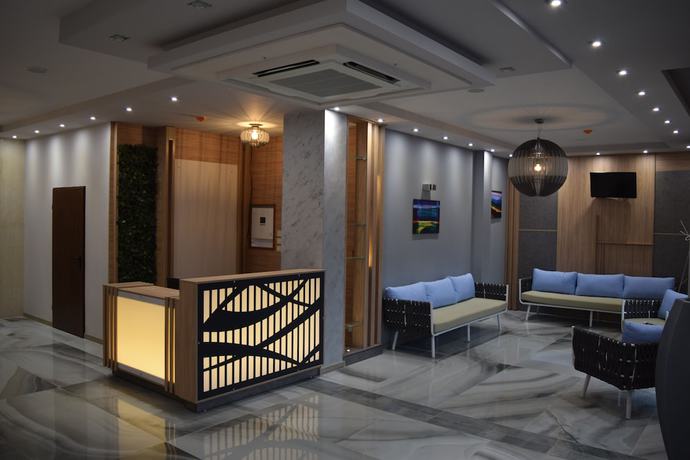 Imagen de los interiores del Hotel Cristiani. Foto 13