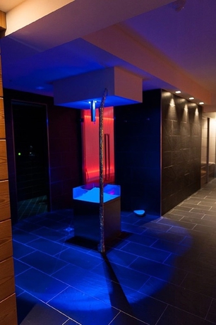 Imagen de la piscina del Hotel Cristiania. Foto 16