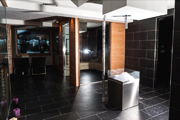 Imagen de la piscina del Hotel Cristiania. Foto 19