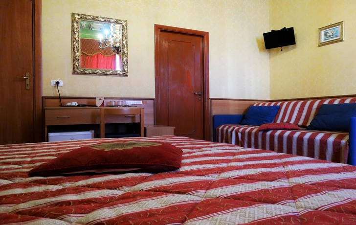 Imagen de la habitación del Hotel Cristina, Castro Pretorio. Foto 5
