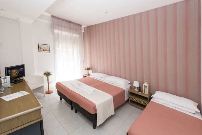 Imagen de la habitación del Hotel Cristina Corona. Foto 6