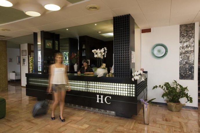 Imagen de los interiores del Hotel Cristina Corona. Foto 17
