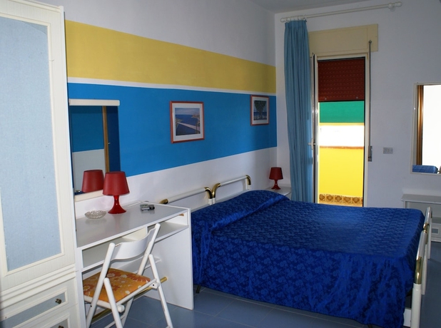 Imagen de la habitación del Hotel Cristina, Diamante. Foto 9