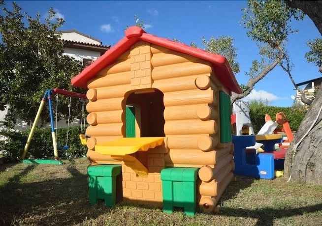 Imagen de los exteriores del Hotel Cristina, Diamante. Foto 16