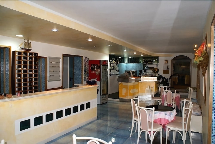 Imagen del bar/restaurante del Hotel Cristina, Diamante. Foto 8