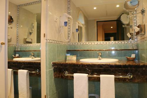 Imagen de la habitación del Hotel Cristina, Fregenal de la Sierra. Foto 5