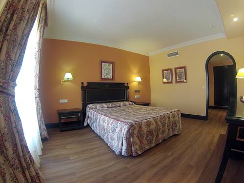 Imagen de la habitación del Hotel Cristina, Fregenal de la Sierra. Foto 6