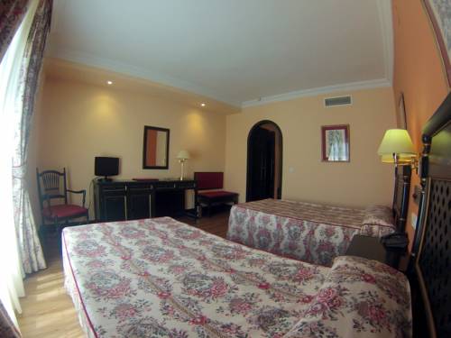 Imagen de la habitación del Hotel Cristina, Fregenal de la Sierra. Foto 12