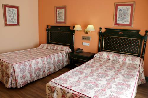 Imagen de la habitación del Hotel Cristina, Fregenal de la Sierra. Foto 13