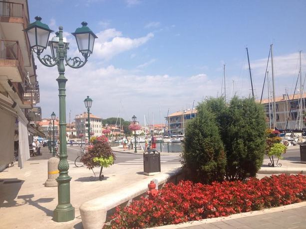 Imagen general del Hotel Cristina, Grado. Foto 2