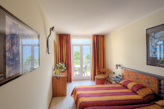 Imagen de la habitación del Hotel Cristina, Limone sul Garda. Foto 5