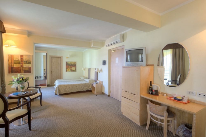 Imagen de la habitación del Hotel Cristina, Limone sul Garda. Foto 6