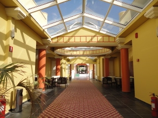 Imagen general del Hotel Cristina Maris. Foto 6