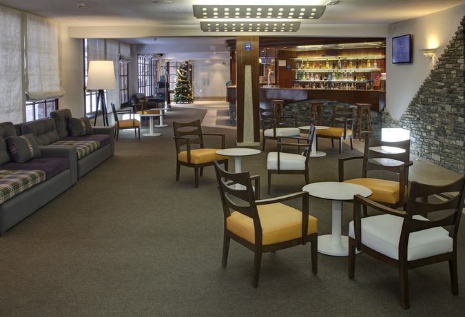 Imagen del bar/restaurante del Hotel Cristina, Pas de la Casa. Foto 3