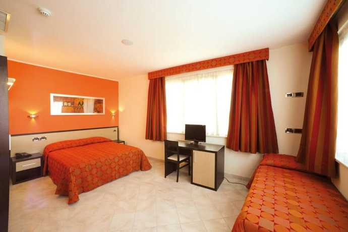 Imagen de la habitación del Hotel Cristina, Rocca San Giovanni. Foto 2