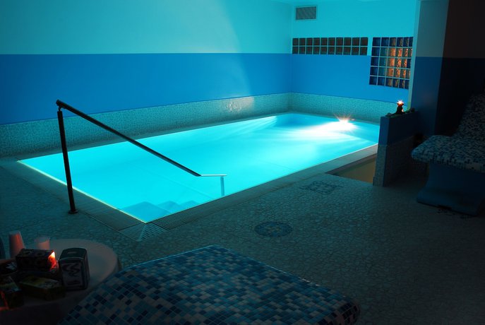 Imagen de la piscina del Hotel Cristina, Rocca San Giovanni. Foto 17