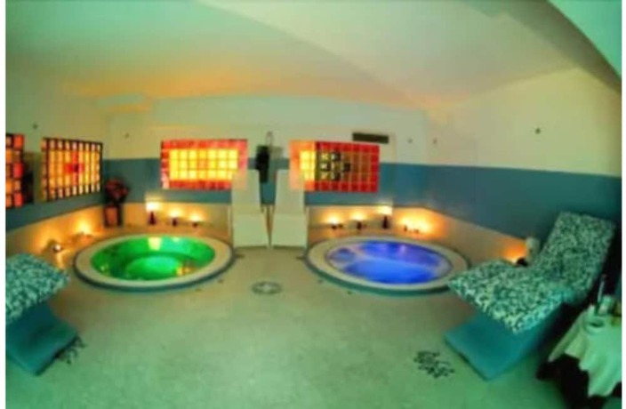 Imagen de la piscina del Hotel Cristina, Rocca San Giovanni. Foto 19