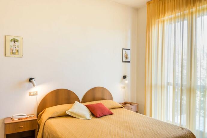 Imagen general del Hotel Cristina, San Rocco di Piegara. Foto 12