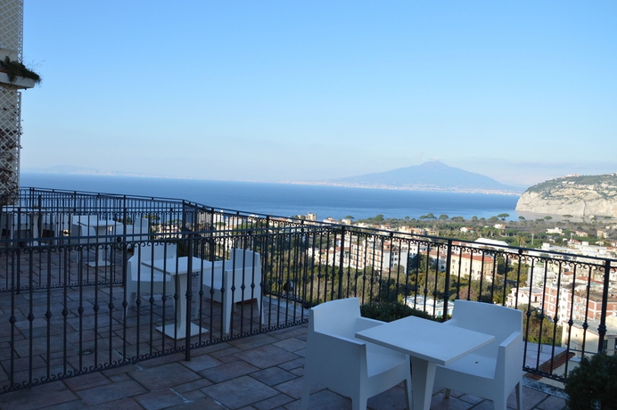 Imagen de la habitación del Hotel Cristina, Sant Agnello. Foto 7