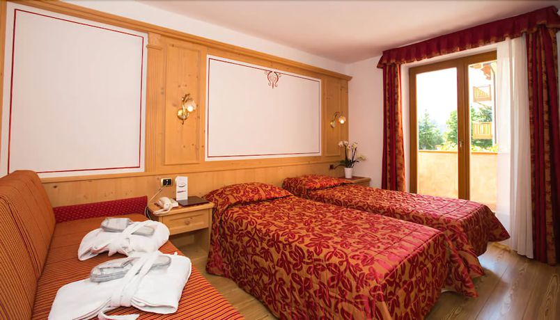 Imagen de la habitación del Hotel Cristina Wellness Relax. Foto 15