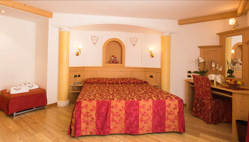Imagen de la habitación del Hotel Cristina Wellness Relax. Foto 19