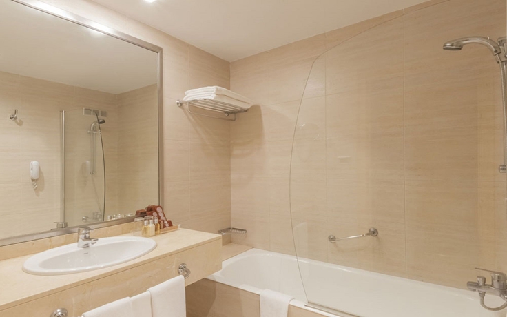 Imagen de la habitación del Hotel Cristina by Tigotan. Foto 5