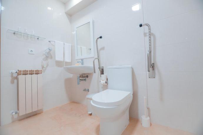 Imagen de la habitación del Hotel Cristo Rei, Fatima. Foto 7