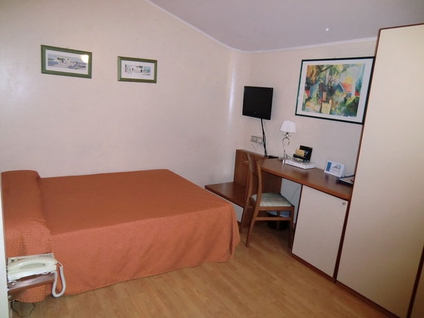 Imagen de la habitación del Hotel Cristoforo Colombo, Sbrozzola. Foto 11