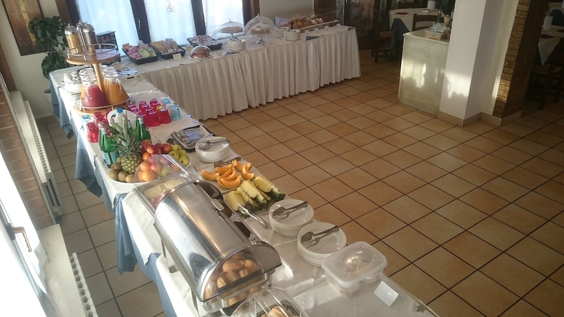 Imagen del bar/restaurante del Hotel Cristoforo Colombo, Sbrozzola. Foto 7