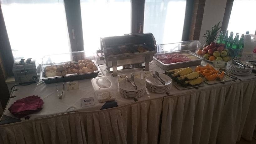 Imagen del bar/restaurante del Hotel Cristoforo Colombo, Sbrozzola. Foto 8