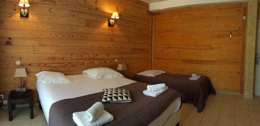 Imagen de la habitación del Hotel Cristol. Foto 3