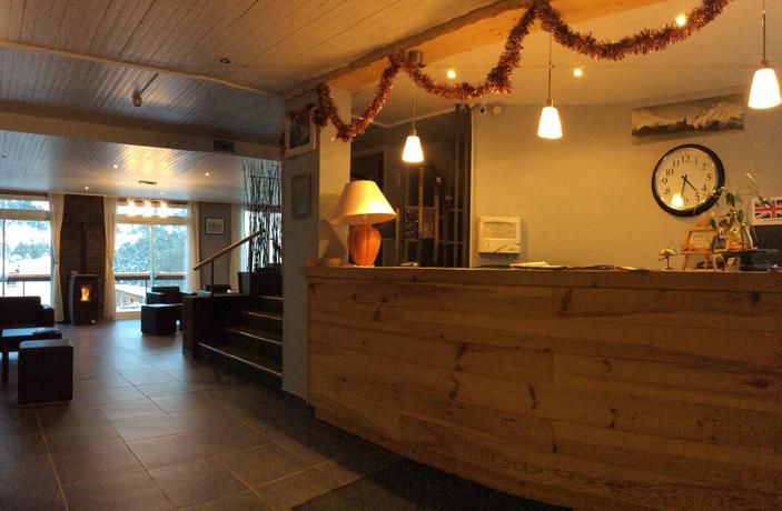 Imagen de los interiores del Hotel Cristol. Foto 7