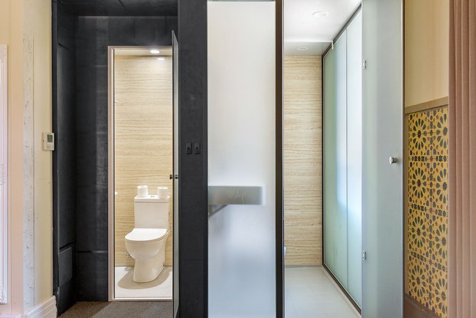 Imagen de la habitación del Hotel Criterion Sydney. Foto 5