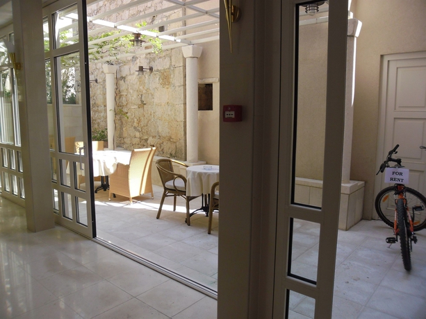 Imagen de los interiores del Hotel Croatia, Brela. Foto 11