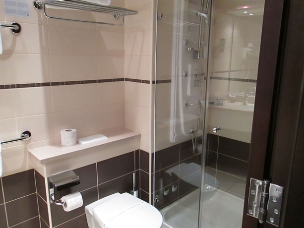 Imagen de la habitación del Hotel Croatia, Brela. Foto 10