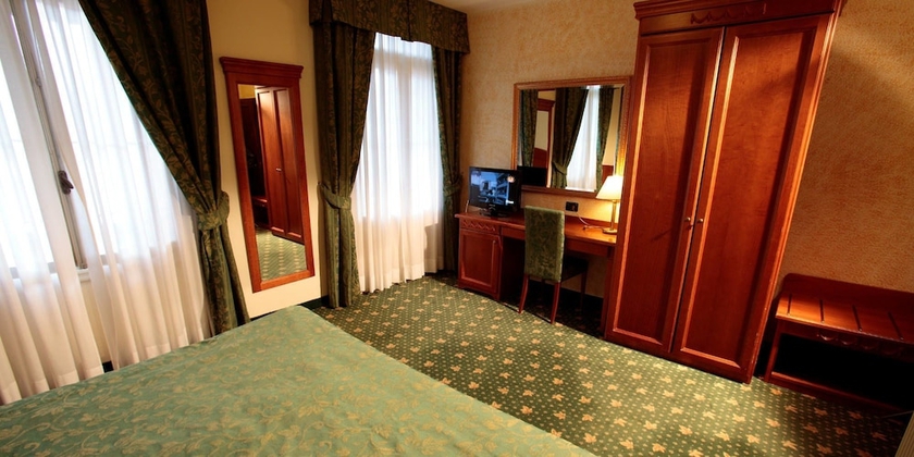 Imagen de la habitación del Hotel Croce Bianca, Hodegart. Foto 15
