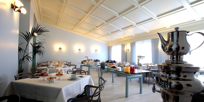Imagen del bar/restaurante del Hotel Croce Bianca, Hodegart. Foto 3