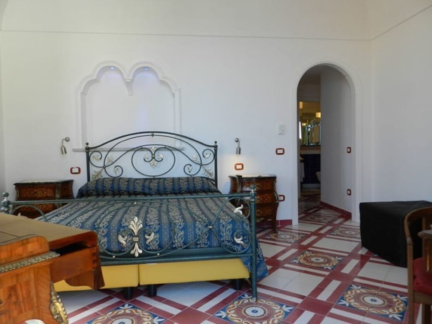 Imagen de la habitación del Hotel Croce Di Amalfi. Foto 10