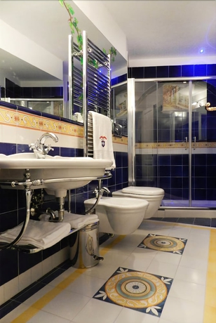 Imagen de la habitación del Hotel Croce Di Amalfi. Foto 11