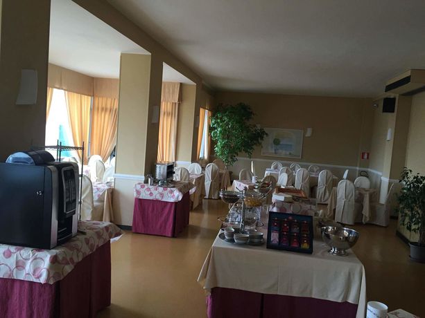 Imagen del bar/restaurante del Hotel Croce Di Malta, IMPERIA. Foto 2